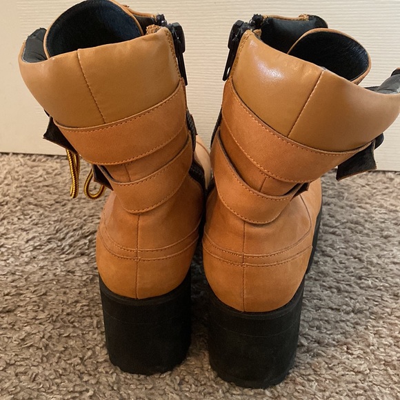 Poster Grl Put In Work Nubuck Combat Boot - Picture 3 of 7